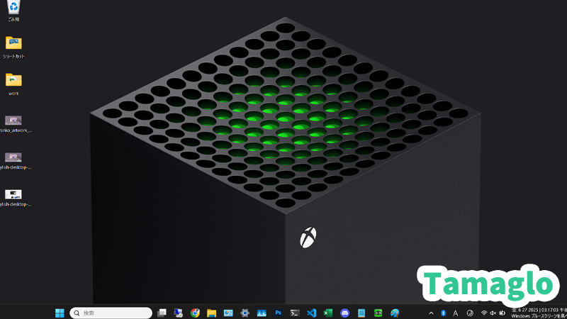 Ctrlキー+マウスホイールでデスクトップアイコンのサイズを変更している場面。